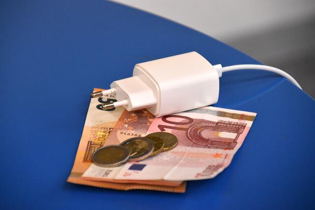 Hilfe gegen Teuerung bei Energiepreisen: Die Stadtgemeinde Kufstein und die Stadtwerke Kufstein starten einen 30.000 Euro schweren Energie-Sozialfonds. | Foto: Barbara Fluckinger