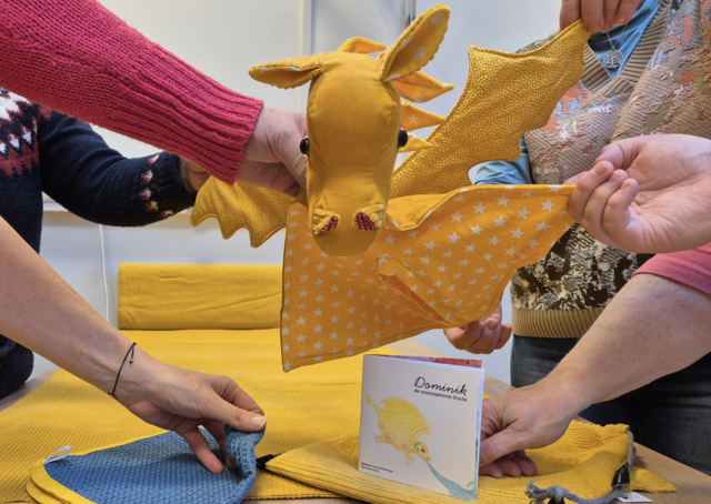Das Gemeinsame Projekt wird stolz gezeigt. | Foto: zvg emmaus