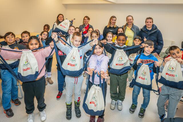 Vor kurzem nahmen die Schüler der Volksschule Pradl Ost am Projekt „Schmatzi-SeminarbäuerInnen“ teil. | Foto: Spar