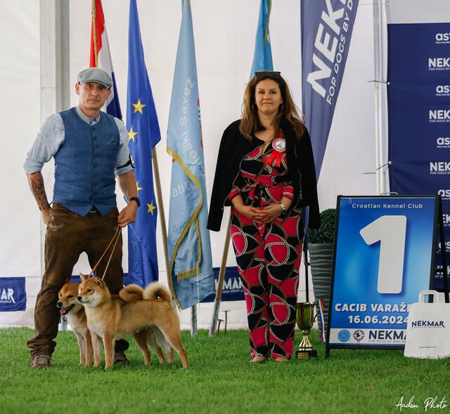 Ed Vorderleitner ist bei den Turnieren immer in Tracht gekleidet.  | Foto: Andem Photo