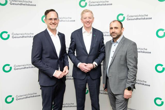 Die Vorsitzenden des Landesstellenausschusses (LSA) der ÖGK in Oberösterreich bei der Angelobung: LSA-Vorsitzender Michael Pecherstorfer, Peter McDonald, Vorsitzender des Verwaltungsrates der ÖGK und LSA-Vorsitzender Albert Maringer. | Foto: ÖGK Manuel Schindler