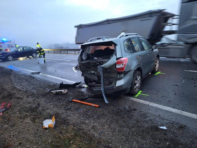 Die genaue Unfallursache ist Gegenstand laufender Ermittlungen. | Foto: TEAM FOTOKERSCHI / FW ENNS