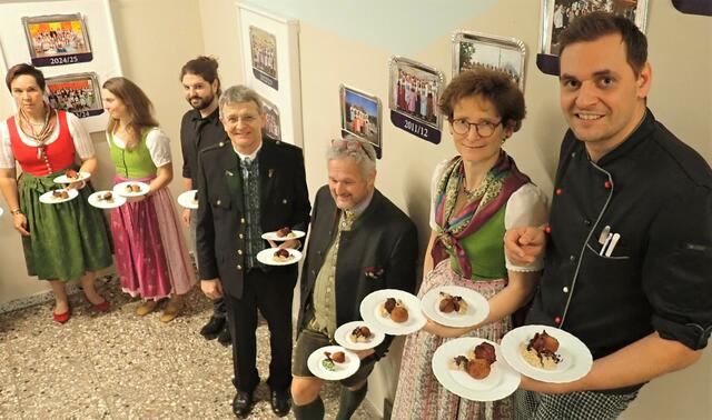 m festlichen Rahmen fand ein Galadinner an der HLWplus statt. Der Anlass war der fünfundzwanzigste Geburtstag der Höheren Lehranstalt für wirtschaftliche Berufe. | Foto: HLWPlus Bad Aussee