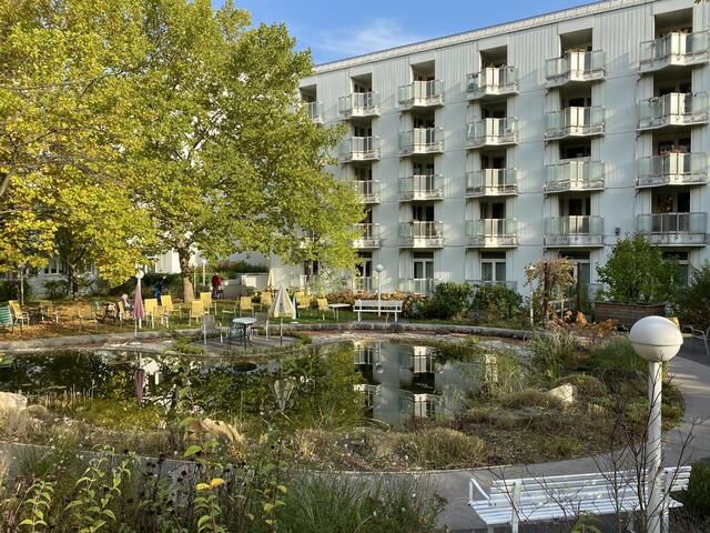 Den Seniorinnen und Senioren stehen unter anderem Plätze im kürzlich modernisierten Haus Trazerberg (13. Bezirk, Schrutkagasse 63) des Kuratoriums Wiener Pensionisten-Wohnhäuser (KWP) zur Verfügung. (Archiv)