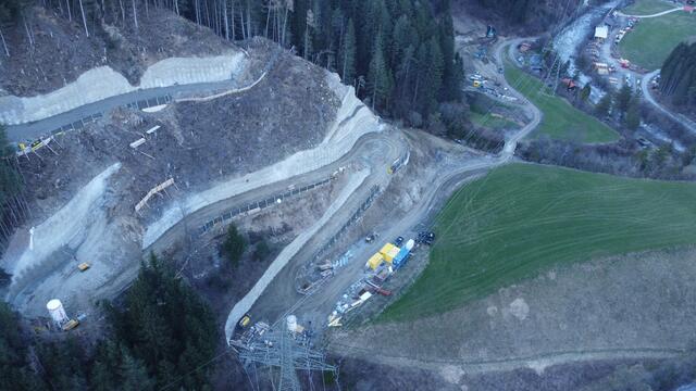 Aufwändige Arbeiten für das Teilstück des Stubai Radwegs von der Stefansbrücke bis zum Gallhof. | Foto: Land Tirol