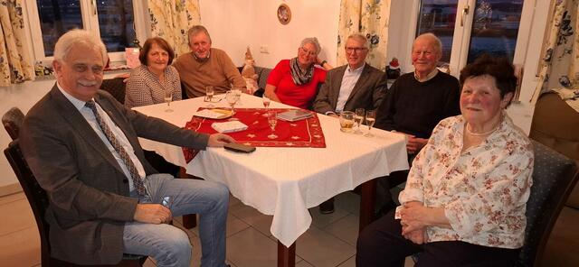 Jubilarin Maria Hörmandinger (rechts vom Foto), 80 Jahre | Foto: Gemeinde Pötting