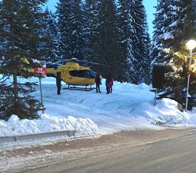 Am frühen Abend wurde die Feuerwehr zur Sicherung eines Hubschrauberlandeplatzes gerufen. | Foto: Feuerwehr Wald im Pinzgau