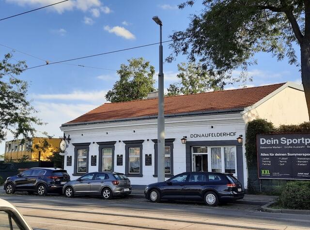 Das Restaurant von außen betrachtet.  | Foto: Donaufelderhof