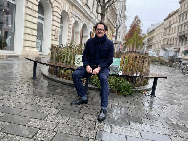Bezirksvorsteher Markus Reiter (Grüne) gesteht Verbesserungsbedarf bei der Aufenthaltsqualität und Verkehrssituation ein. (Archiv) | Foto: Peetz