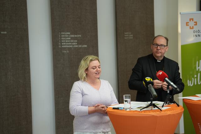 „Im Heiligen Jahr braucht es vor allem viele offene Ohren und Herzen für Menschen mit den unterschiedlichsten Sorgen und Anliegen", bekräftigt Koordinatorin Natalie Margreiter. | Foto: MeinBezirk Tirol