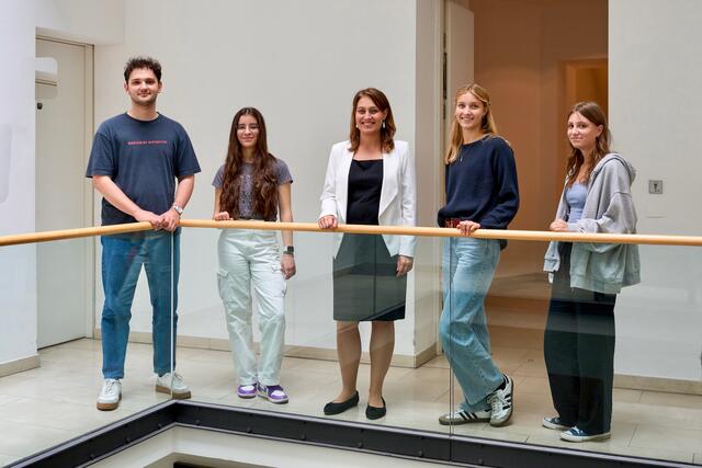 Stadträtin und Personalreferentin Tina Blöchl (SPÖ) begrüßte im Vorjahr die Ferialpraktikanten persönlich. | Foto: Stadt Linz/Brugger