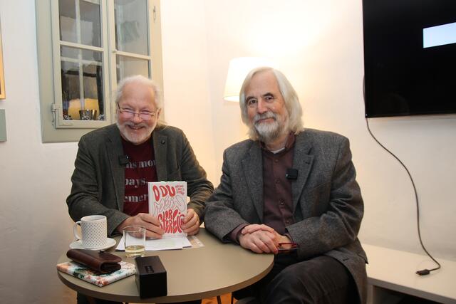 Untersuchten Textpassagen von Hymnen: Christoph Janacs und Ludwig Laher.