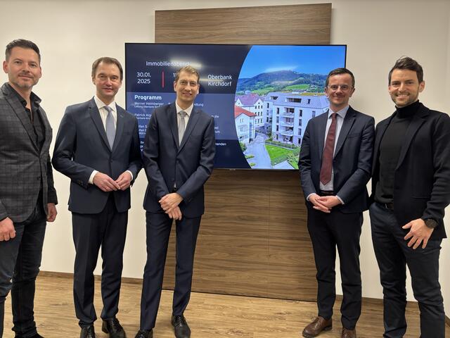 Von links: Stefan Schernberger (Sperer Immmobilien)Werner Helmberger, Patrick Aigner, Florian Danninger (Oberbank), Stefan Pichler (Sperer Immobilien). | Foto: Wiesmüller