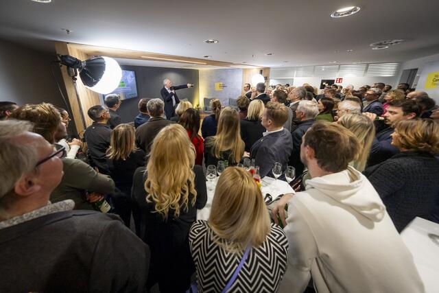 Volles Haus: Gut 200 Gäste aus Tourismus, Wirtschaft, Medien und Kultur ließen sich das Agenturfest der ProMedia nicht entgehen.