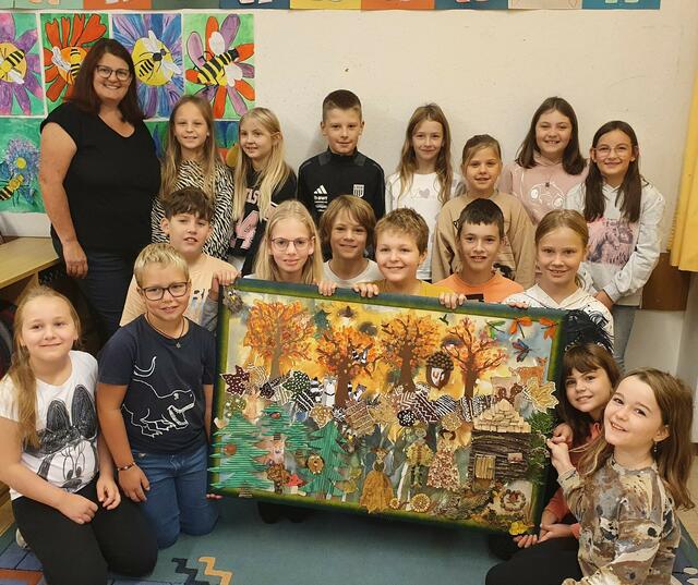 Die Volksschüler holten sich mit ihrem "Wald-Wimmelbild“ den Sieg. | Foto: VS Sarleinsbach