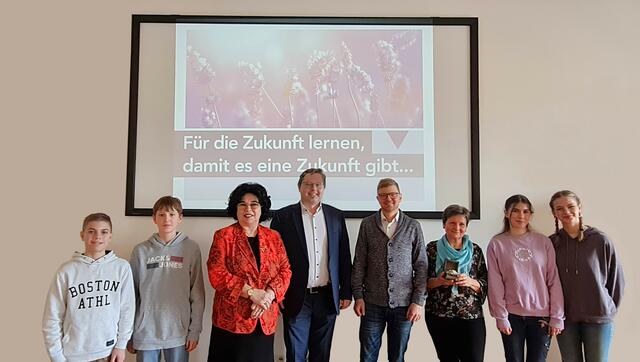 Adrian, Manuel, Esther Dürnberger, Johannes Eichhorn, Ronald Baireder, Judith Ribic, Amelia und Magdalena | Foto: FMZ