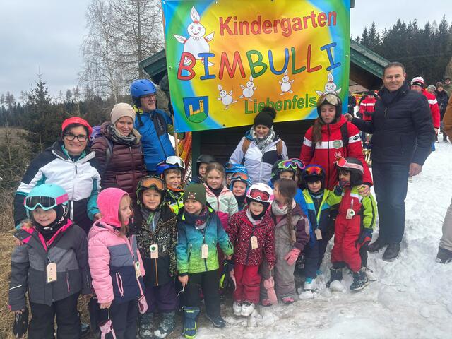 Schon die jüngsten Skizwerge hatten viel Spaß. | Foto: Bimbulli GmbH