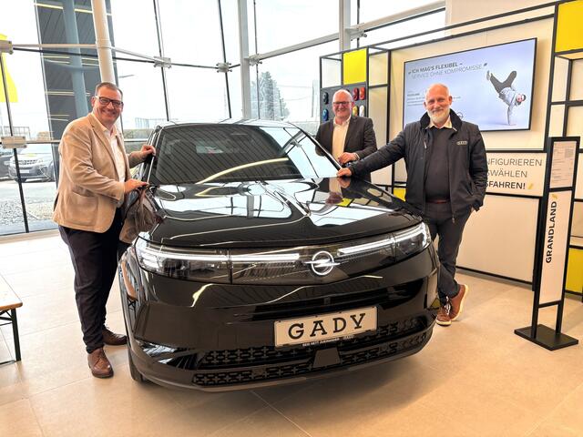 Das Team von Autohaus Gady Leibnitz ist stolz darauf, sich als modernster Betrieb Österreichs der Marke Opel bezeichnen zu dürfen.