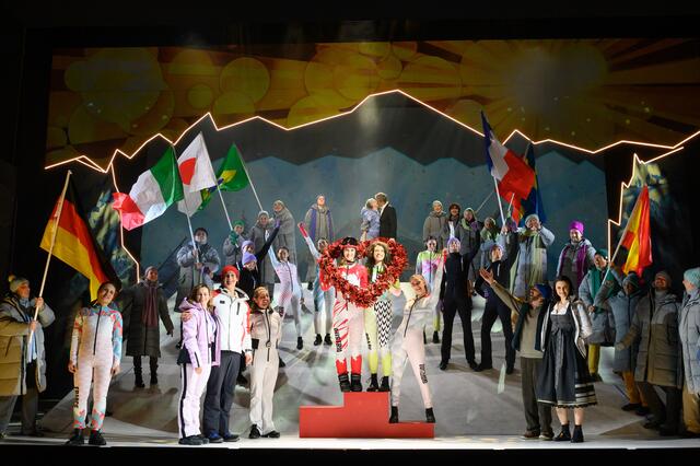 Das Musical "Skiverliebt - Zwei Brettln, die die Welt bedeuten" verknüpft Sport und Kultur auf künstlerische Weise. | Foto: SLT/Tobias Witzgall