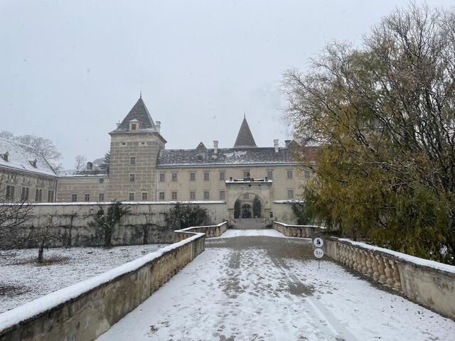 Auch im Winter ist Schloss Walpersdorf ein wunderschönes Ausflugsziel. | Foto: Müller