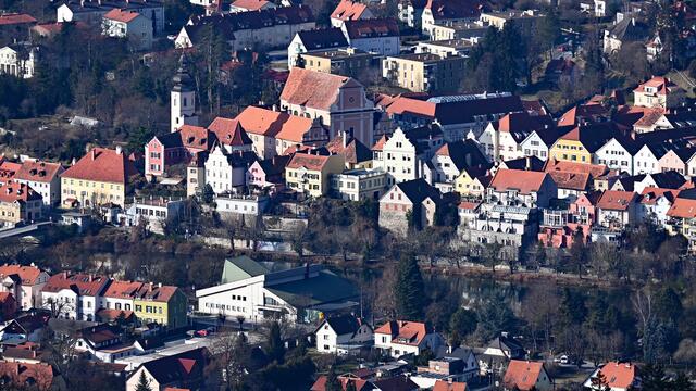Foto mit Tele vom Dürrnberg herunter
