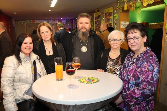 Die Reihen waren ausverkauft, so wie alle restlichen Sitzungen dieses Jahr. | Foto: MeinBezirk.at