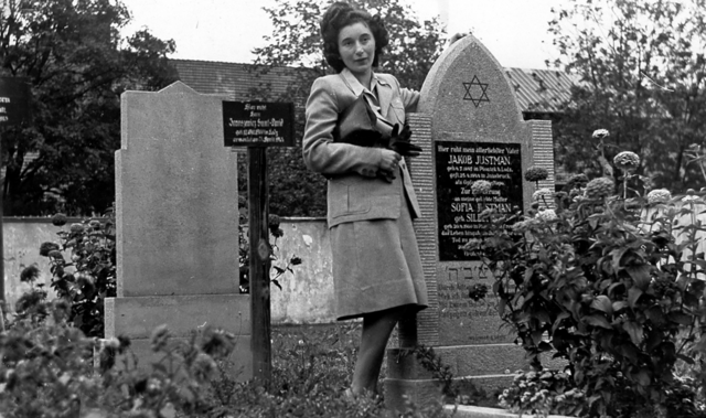 Leokadia am Grab ihres Vaters | Foto: Wisnicki