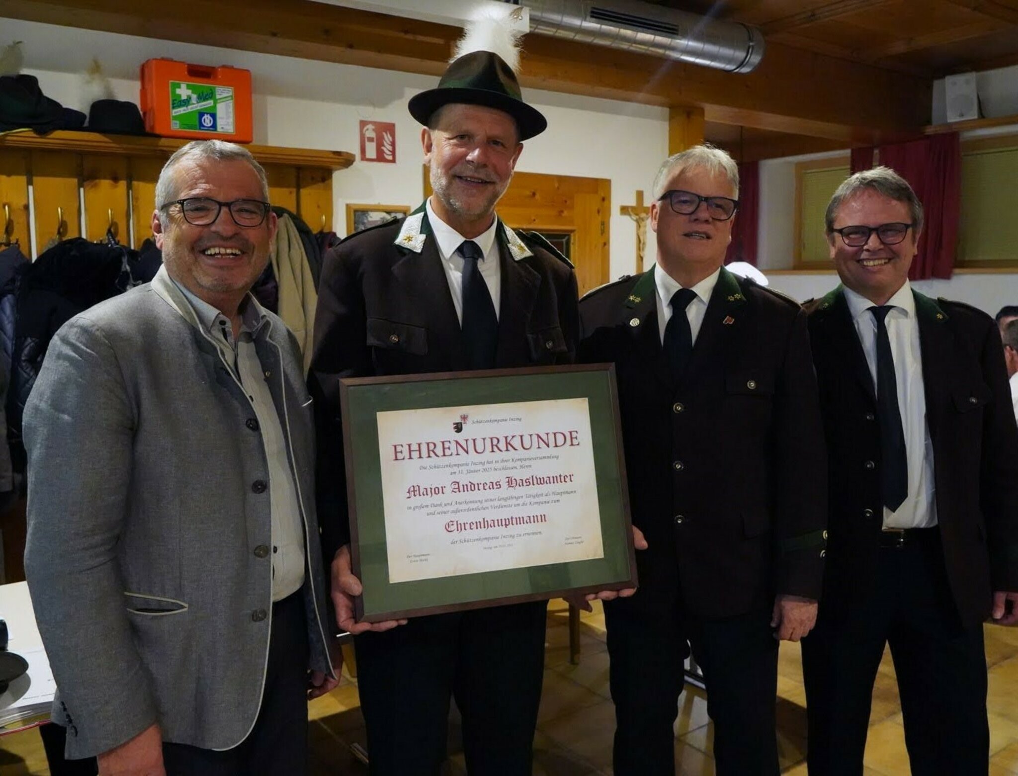 Hans Erler Inzing Markt löst Haslwanter ab: Neuer Hauptmann bei Inzinger Schützen! - Telfs