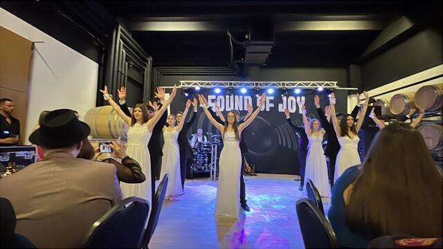 Diesmal lud die Freiwillige Feuerwehr Pöttelsdorf in die Domaine Pöttelsdorf zum traditionellen Feuerwehrball ein. | Foto: Alejandra Ortiz