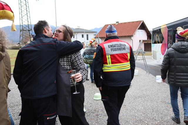 Nächster Halt war dann bei der FF TuTsch bei Kommandant Karl Glanznig. | Foto: MeinBezirk.at