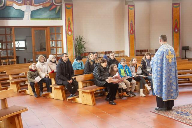 Die ukrainischen Gottesdienste finden regen Anklang und sollen künftig regelmäßig stattfinden.  | Foto: Pressberger