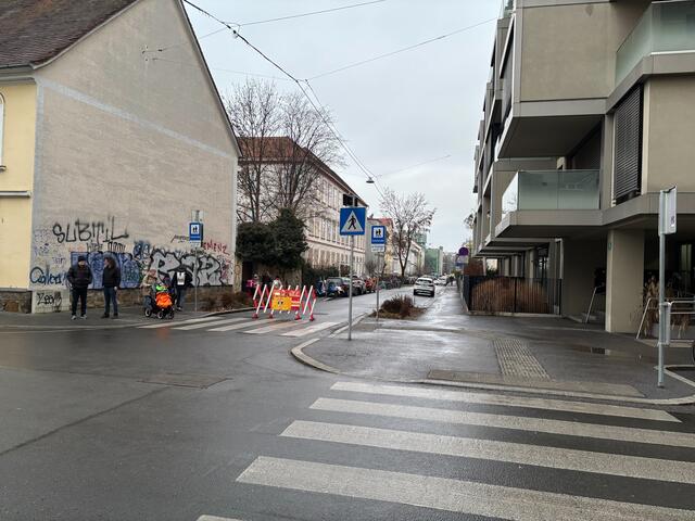 Vor der Schulstraße soll auf einer Länge von 900 Metern eine Fahrradstraße entstehen, der Plan dafür soll bis Sommer fertig sein.  | Foto: MeinBezirk