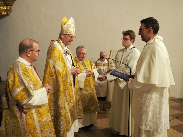 Mit dem Ordensnamen David wurde Clemens Haudum eingekleidet und in das Noviziat aufgenommen. | Foto: Stift Schlägl