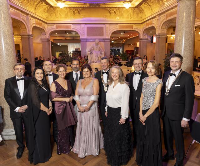 Congress Graz: Volles Haus und viel Prominenz beim Ball der Technik ...