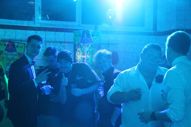 Gute Stimmung herrschte auch in der Disco in der Rot-Kreuz-Garage. | Foto: MV Kirchberg