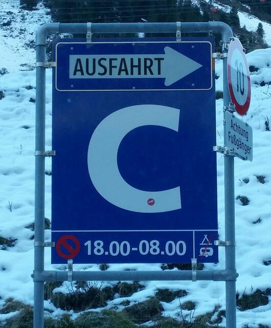 Verbotsschilder helfen wenig! | Foto: Tiroler Bergwacht - Einsatzstelle Stubai