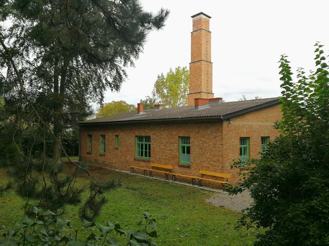 Auf der Webseite der Gedenkstätte wird angemerkt, dass der Besuch der Stätte im ehemaligen Krematorium allzeit kostenlos möglich ist. Sie befindet sich neben der Birago-Pionierkaserne im Schießstattweg 2 in 3390 Melk. (Archivfoto) | Foto: ZHZ Melk