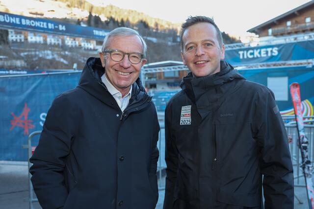 Alpine Skiweltmeisterschaft, Saalbach2025, Ski-WM2025 in Saalbach-Hinterglemm, im Bild bei einer gemeinsamen Besichtigung des Zielbereiches einen Tag vor der offiziellen Eröffnung Im Bild: Landeshauptmann Wilfried Haslauer mit Bürgermeister Alois Hasenauer (Saalbach-Hinterglemm).  | Foto: Land Salzburg / Franz Neumayr