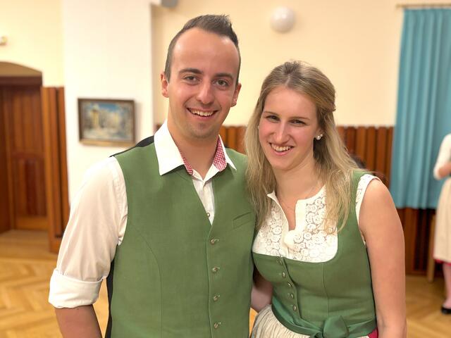 Bezirksobmann Manuel Schenk von der Ortsgruppe Neudorf bei Passail, und Bezirksleiterin Christina Hochegger von der Ortsgruppe Krottendorf-Thannhausen-Naas | Foto: MeinBezirk