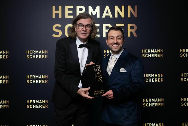 Top-Speaker Hermann Scherer (links) mit dem Gewinner Benjamin Tausch. | Foto: Justin Bockey