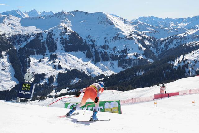 Im Bild: Marco Odermatt aus der Schweiz beim Start. | Foto: Land Salzburg / Franz Neumayr