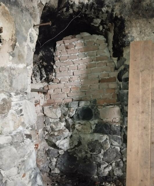 Materialieneinsatz bei den Bauabschnitte  in der Rauchküche Alter Kasten Reifling | Foto: Veronika Frank