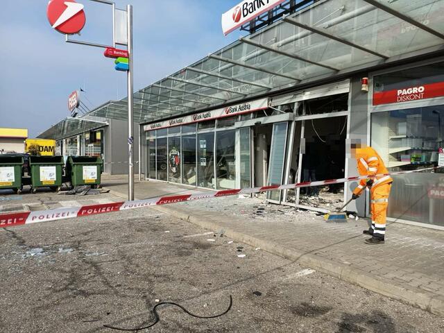 Alarmfahndung wurde nach Bankomatsprengung eingeleitet. | Foto:  DOKU-NÖ