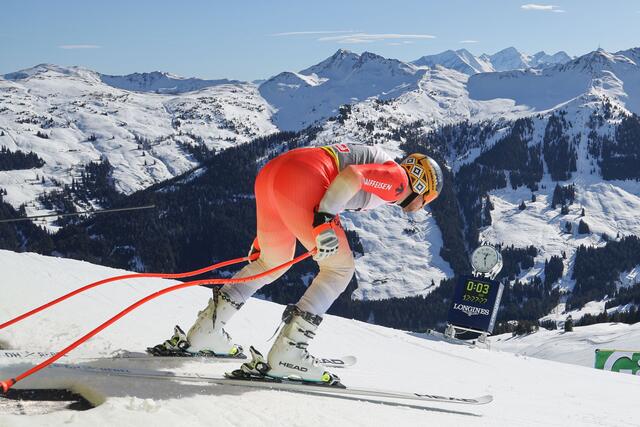 Im Bild: Justin Murisier aus der Schweiz beim Start. | Foto: Land Salzburg / Franz Neumayr