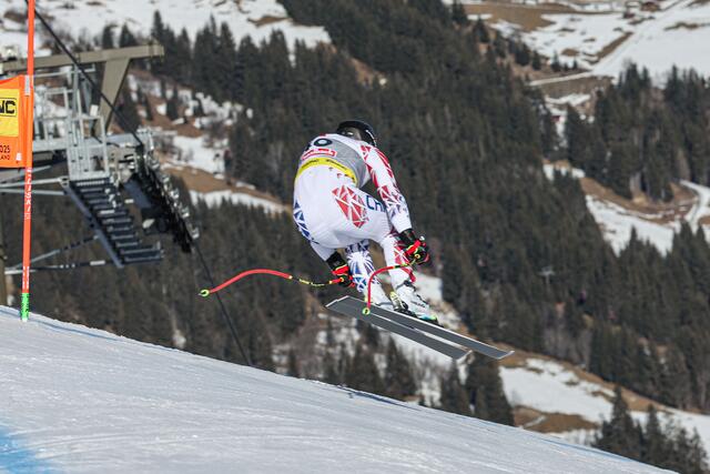 Im Bild: Henrik von Appen aus Chile beim Abfahrtstraining | Foto: Land Salzburg / Franz Neumayr