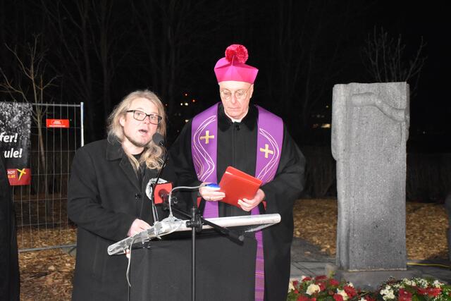 Pfarrer Markus Platzer und Bischof Ägidius Zsifkovics | Foto: Michael Strini