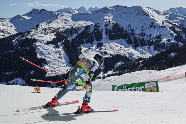 Im Bild: Miha Hrobat aus Slowenien beim Start | Foto: Land Salzburg / Franz Neumayr