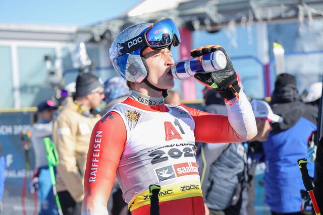 Im Bild: Marco Odermatt aus der Schweiz kurz vor dem Start. | Foto: Land Salzburg / Franz Neumayr