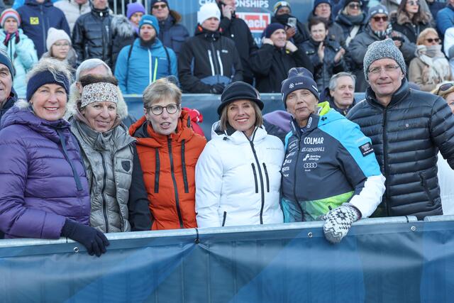 Im Bild v.l.: Petra Kronberger (ehemalige Doppel-Olympiasiegerin und Weltmeisterin bei der WM 1991 in Saalbach-Hinterglemm), Vreni Schneider (ehemalige Schweizer Skirennfahrerin) und Thomas Stangassinger (Slalom Olympiasieger 1994 und Slalom-WM Silber Medaillengewinner 1991 in Saalbach-Hinterglemm) | Foto: Land Salzburg / Franz Neumayr