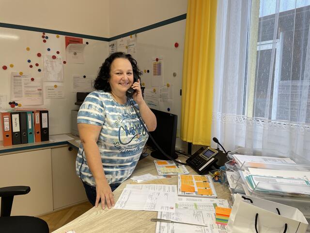 Netzwerk in der Direktion: Karin Krainer steht zum Handyverbot an der Musik-Mittelschule Eibiswald. | Foto: Susanne Veronik